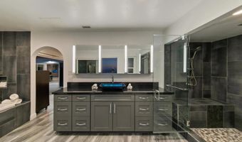 5030 Helix Ter, La Mesa, CA 91941