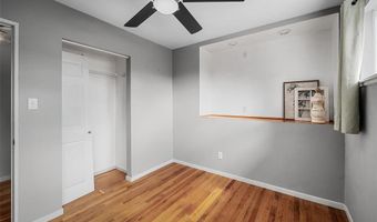 236 Hillcrest Blvd, Ballwin, MO 63021