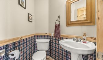 244 BLACK MOUNTAIN Ln, Alpine, WY 83128