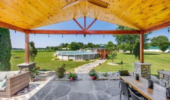 11462 Four Seasons Dr, Batesville, IN 47006