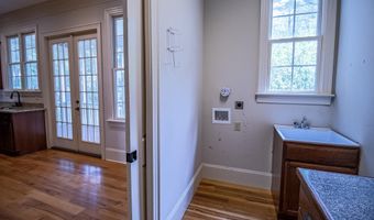 2492 Harbor View Rd, Camden, SC 29020