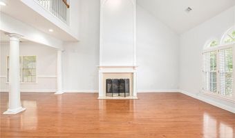 4505 Lakefield Bnd, Berkeley Lake, GA 30096