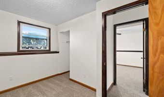 5119 KING ARTHUR Way, Cheyenne, WY 82009