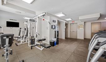 880 N POLLARD St N 923, Arlington, VA 22203