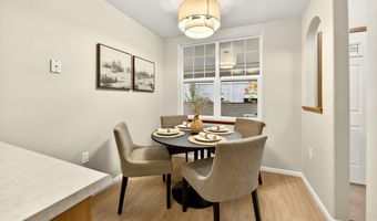 920 Mountain Meadows Cir, Ashland, OR 97520