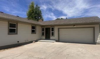 17 Frontier St, Diamondville, WY 83116