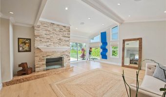 17068 Countess Pl, Encino, CA 91436