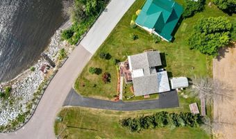 423 E Alburgh Rd, Alburgh, VT 05440