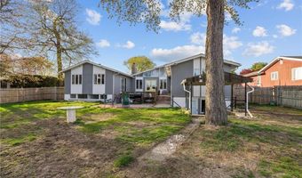 37 Pinewood Dr, North Providence, RI 02904