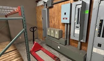 200 N BASSETT St, Clayton, DE 19938