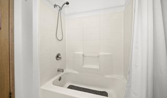 50 Koiula Ln 532, Kahului, HI 96732