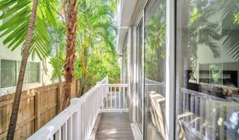 1000 99th St 13, Bay Harbor Islands, FL 33154