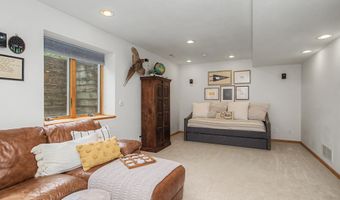 3020 Redbud Cir, Ames, IA 50014