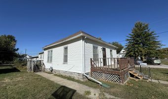 215 S 3rd St, Albia, IA 52531