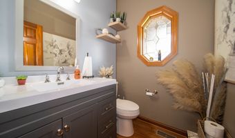 1145 Forest Commons Dr, Avon, IN 46123