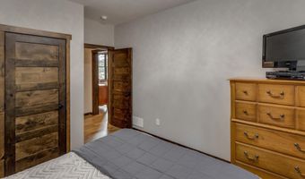 1090 Rainy Lake Dr NW, Backus, MN 56435