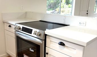 1360 Kaumana Dr, Hilo, HI 96720