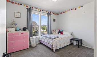 2988 NE Clearwater Dr, Albany, OR 97321