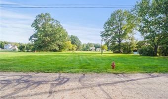 15832 Waverly St NE, Alliance, OH 44601