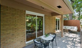 2647 S KENT St, Arlington, VA 22202