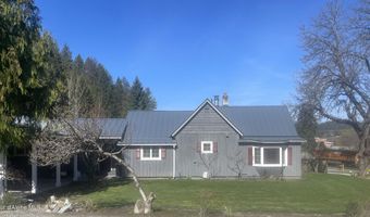 7042 Oak St, Bonners Ferry, ID 83805