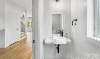 34 Fern St, Asheville, NC 28803