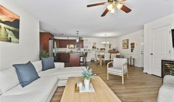 2 Gray Coach Ln 210, Cranston, RI 02921