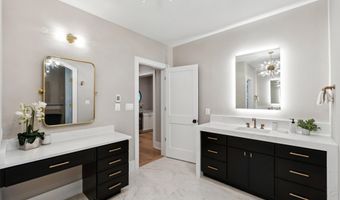 7805 CAYUGA Ave, Bethesda, MD 20817