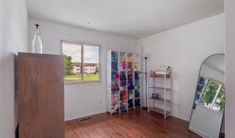 983 10th Ave NW, Altoona, IA 50009