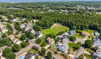 59 Brittany Dr, Bayville, NJ 08721
