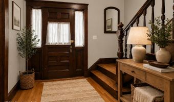 744 Hammond St, Bangor, ME 04401
