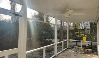 2660 GREENBRIAR Ln #B, Annapolis, MD 21401