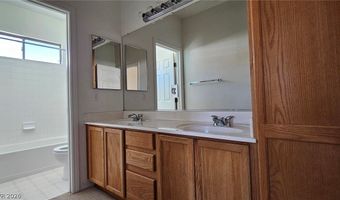 10425 Foggy Glen Ave, Las Vegas, NV 89135