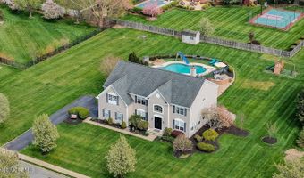 5 Denise Dr, Allentown, NJ 08501
