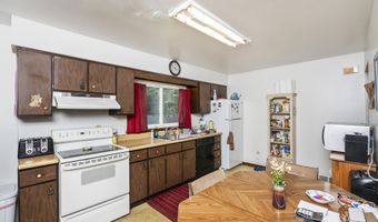 9 Campagna Dr, Albany, NY 12205