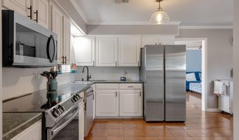 2216 Perry Dr, Abbeville, LA 70510