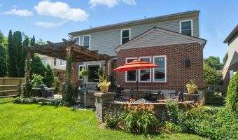 8608 Sunmont Dr, Anderson Twp., OH 45255
