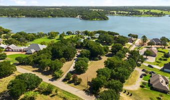 1829 W Lake Shore Dr, Alvarado, TX 76009