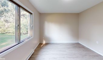 100 E 1St Ave, Arthur, IA 51431