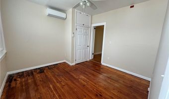 38 Freebody St 205, Newport, RI 02840