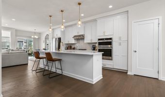 2949 Aughton Rd, Ann Arbor, MI 48105
