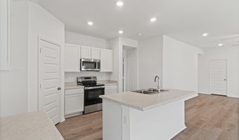 8040 Chesapeake Trl, Bauxite, AR 72011