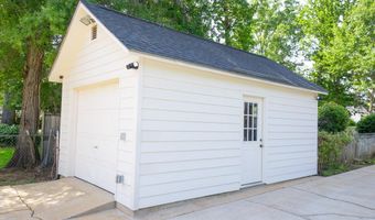2518 Kenilworth Dr, Albany, GA 31707