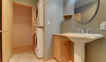 201 4th St, Armstrong, IA 50514