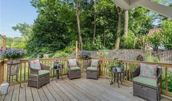 21 Elgin Ave, Bethel, CT 06801