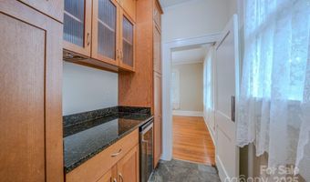 5 Camden Ave, Asheville, NC 28804