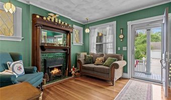 161 Ocean Ave, Cranston, RI 02905