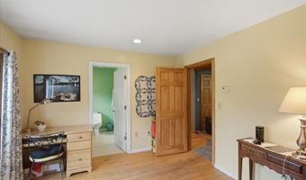 405 Old W Rd, Arlington, VT 05250