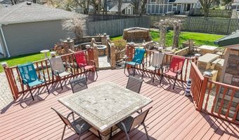 302 12th Ave NW, Altoona, IA 50009