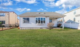 38 Berger Ave, Amityville, NY 11701